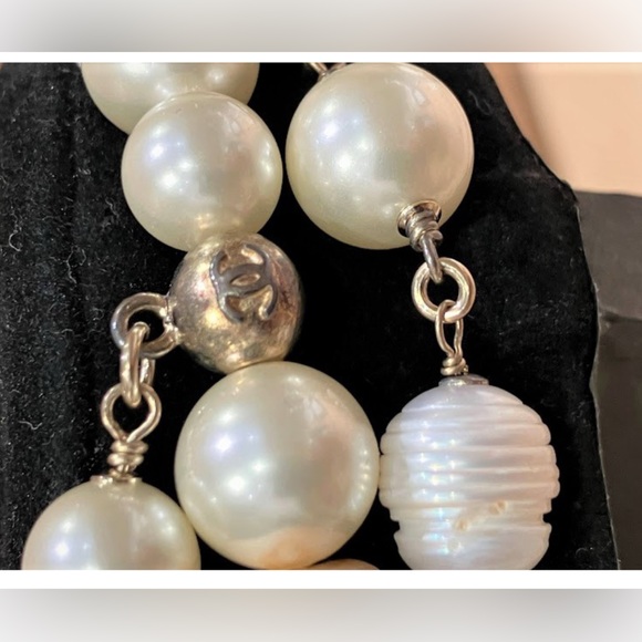 Elegant Chanel belt - Picture 5 of 9